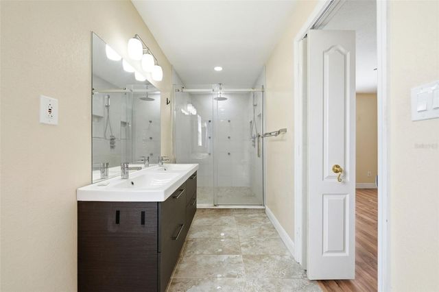 132 SAGEWOOD COURT, Apopka, FL 32703