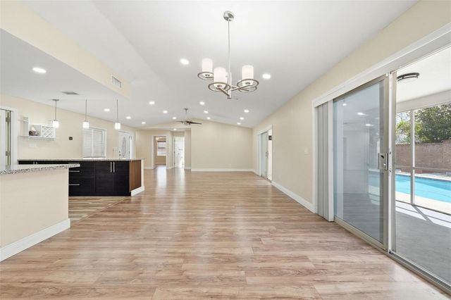 132 SAGEWOOD COURT, Apopka, FL 32703