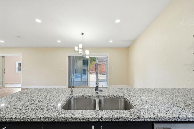 132 SAGEWOOD COURT, Apopka, FL 32703