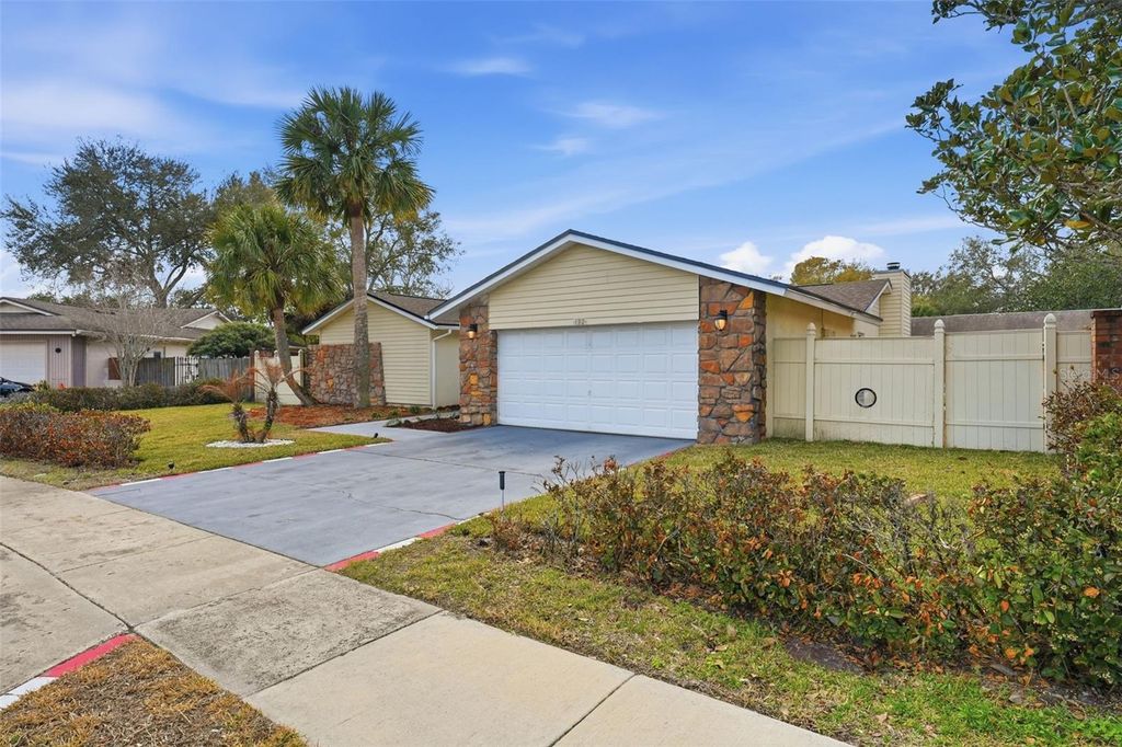 132 SAGEWOOD COURT, Apopka, FL 32703