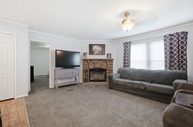 650 Lone Star Road, Whitesboro, TX 76273