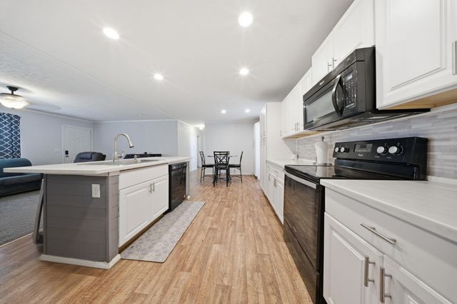 650 Lone Star Road, Whitesboro, TX 76273