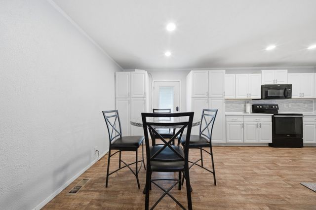 650 Lone Star Road, Whitesboro, TX 76273