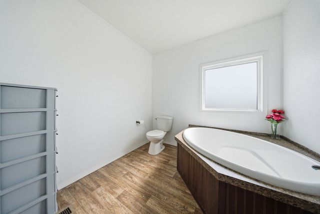 650 Lone Star Road, Whitesboro, TX 76273