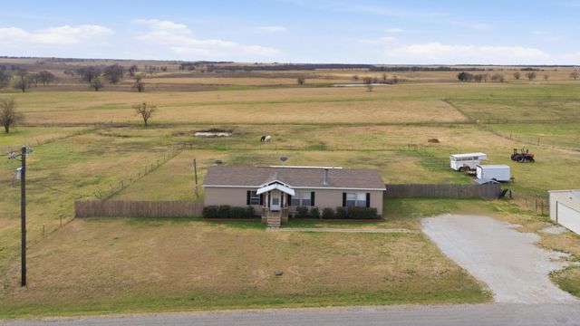 650 Lone Star Road, Whitesboro, TX 76273