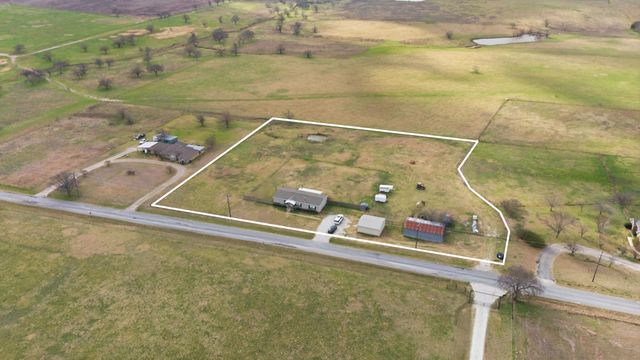 650 Lone Star Road, Whitesboro, TX 76273