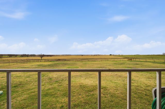 650 Lone Star Road, Whitesboro, TX 76273