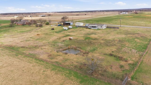 650 Lone Star Road, Whitesboro, TX 76273