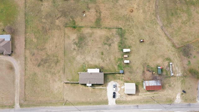 650 Lone Star Road, Whitesboro, TX 76273