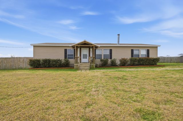 650 Lone Star Road, Whitesboro, TX 76273