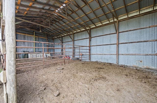 650 Lone Star Road, Whitesboro, TX 76273