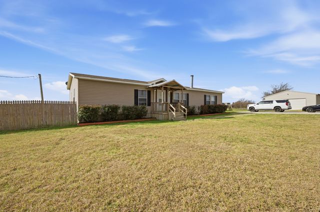 650 Lone Star Road, Whitesboro, TX 76273