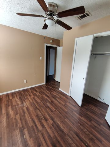 130 Country Bend Drive, Duncanville, TX 75137