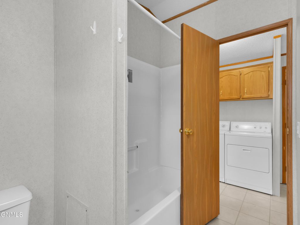 314 Sussex Street, Bismarck, ND 58504 photo 24