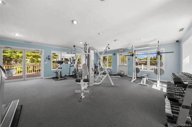 203 Windward Court N, Port Jefferson, NY 11777