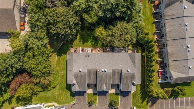 203 Windward Court N, Port Jefferson, NY 11777