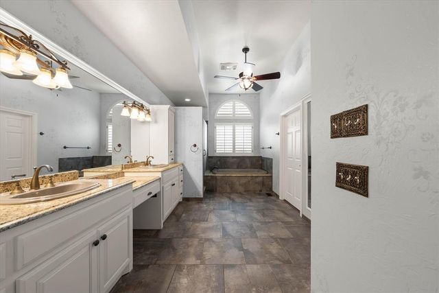 1716 Ruidosa Drive, Edmond, OK 73034