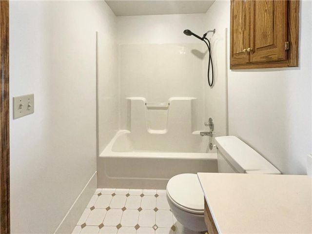 4940 Alden Street, Shawnee, KS 66216