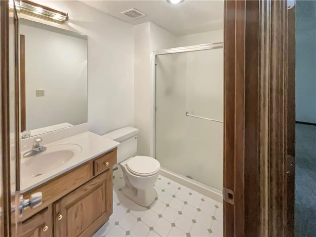 4940 Alden Street, Shawnee, KS 66216