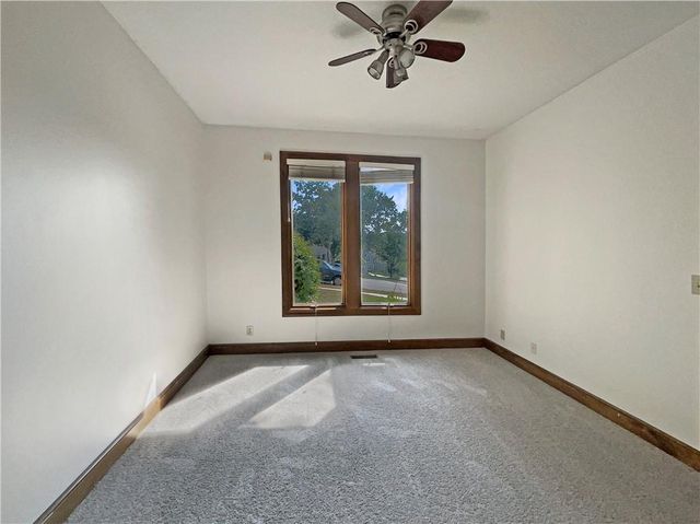 4940 Alden Street, Shawnee, KS 66216