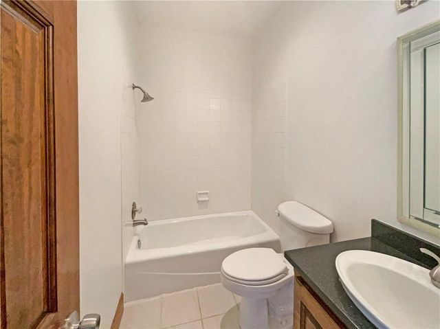 4940 Alden Street, Shawnee, KS 66216