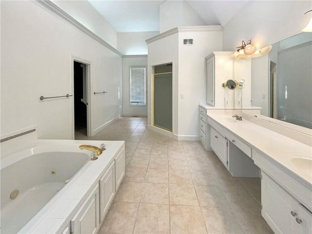 4940 Alden Street, Shawnee, KS 66216