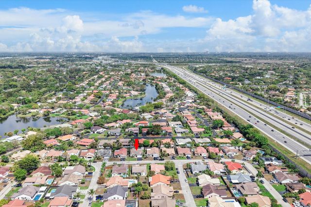 15541 Dover Court, Davie, FL 33331