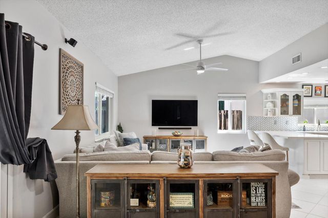 15541 Dover Court, Davie, FL 33331