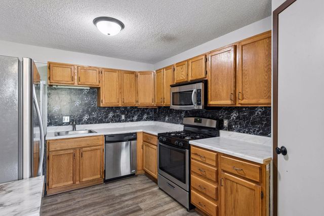 7410 72nd Lane N, Brooklyn Park, MN 55428