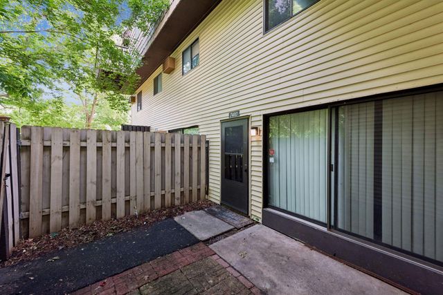 7410 72nd Lane N, Brooklyn Park, MN 55428