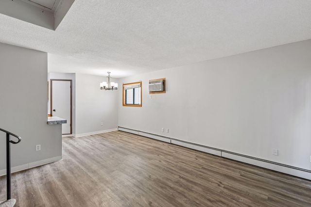 7410 72nd Lane N, Brooklyn Park, MN 55428