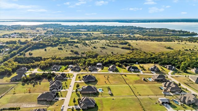 3930 Clear Water Lane, Nevada, TX 75173