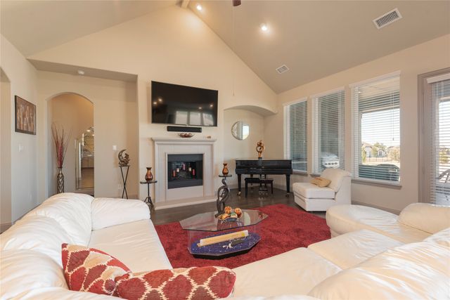 3930 Clear Water Lane, Nevada, TX 75173