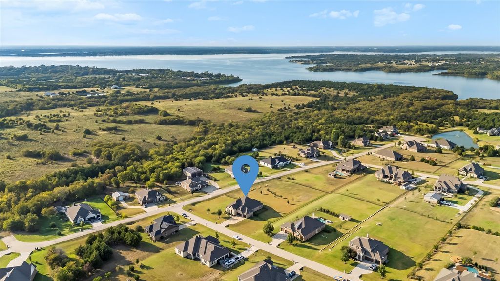 3930 Clear Water Lane, Nevada, TX 75173