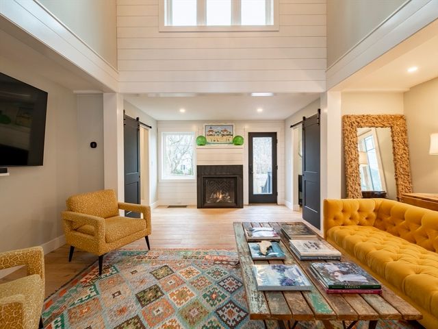 9 Puritan Way, Duxbury, MA 02332