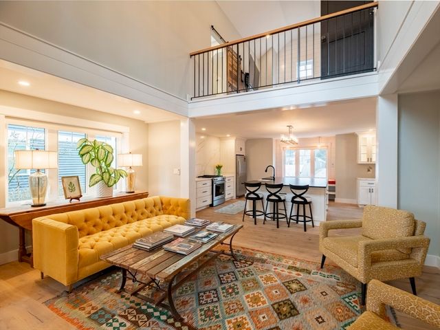 9 Puritan Way, Duxbury, MA 02332