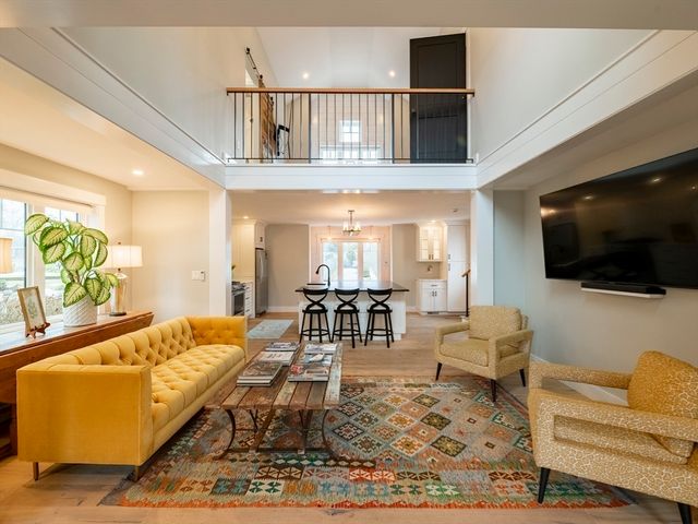 9 Puritan Way, Duxbury, MA 02332