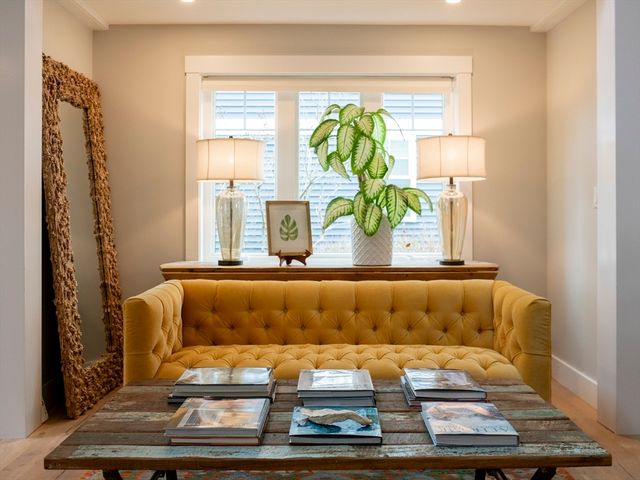 9 Puritan Way, Duxbury, MA 02332