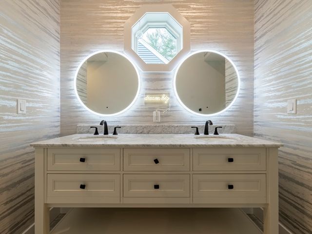 9 Puritan Way, Duxbury, MA 02332