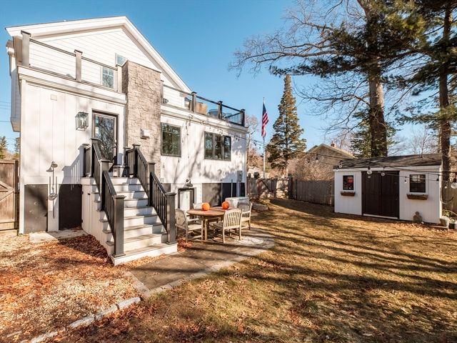 9 Puritan Way, Duxbury, MA 02332