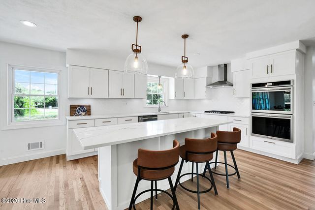 701 Pine Valley Drive, Wilmington, NC 28412