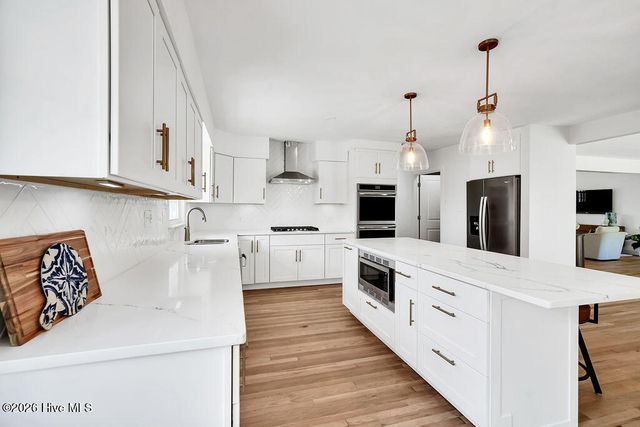 701 Pine Valley Drive, Wilmington, NC 28412