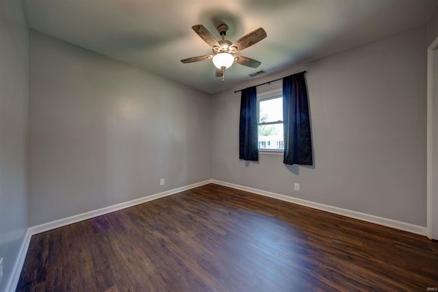 455 Les Drive, Chandler, IN 47610