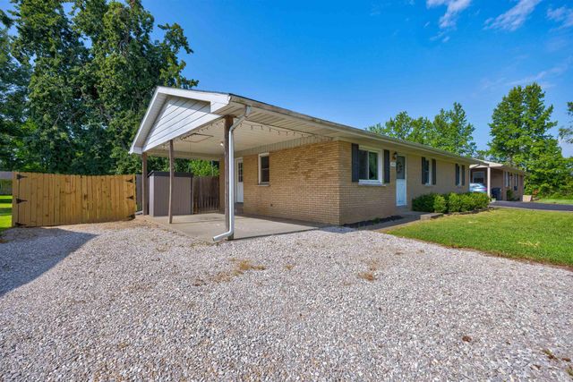 455 Les Drive, Chandler, IN 47610