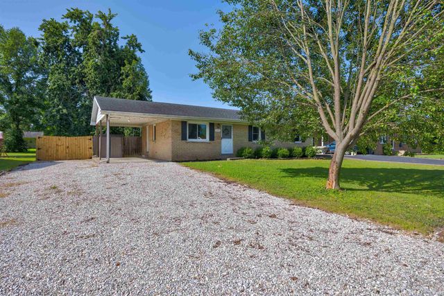 455 Les Drive, Chandler, IN 47610