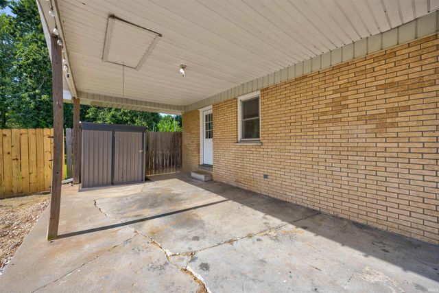 455 Les Drive, Chandler, IN 47610