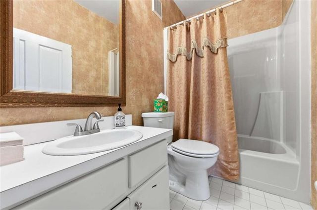 1720 Rugby Avenue, College Park, GA 30337