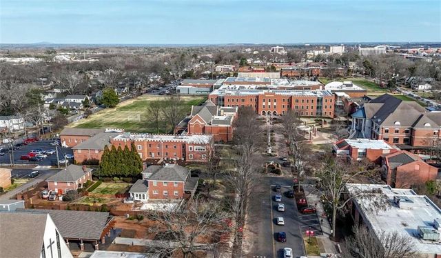 1720 Rugby Avenue, College Park, GA 30337