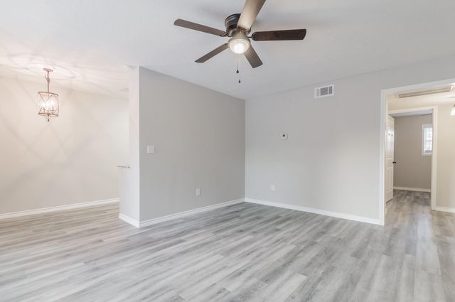 105 Willwood Drive 2, Willis, TX 77378