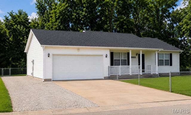 560 Huntleigh Court, Farmington, MO 63640